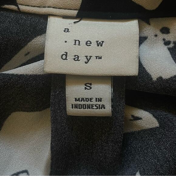 A New Day black white floral flower button-down long sleeve mini dress small b9 - Picture 3 of 6